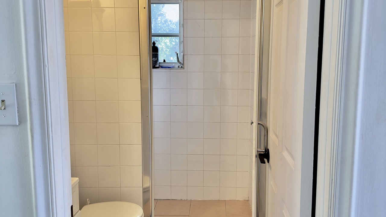 Photo of Bathroom in Cockburn Town