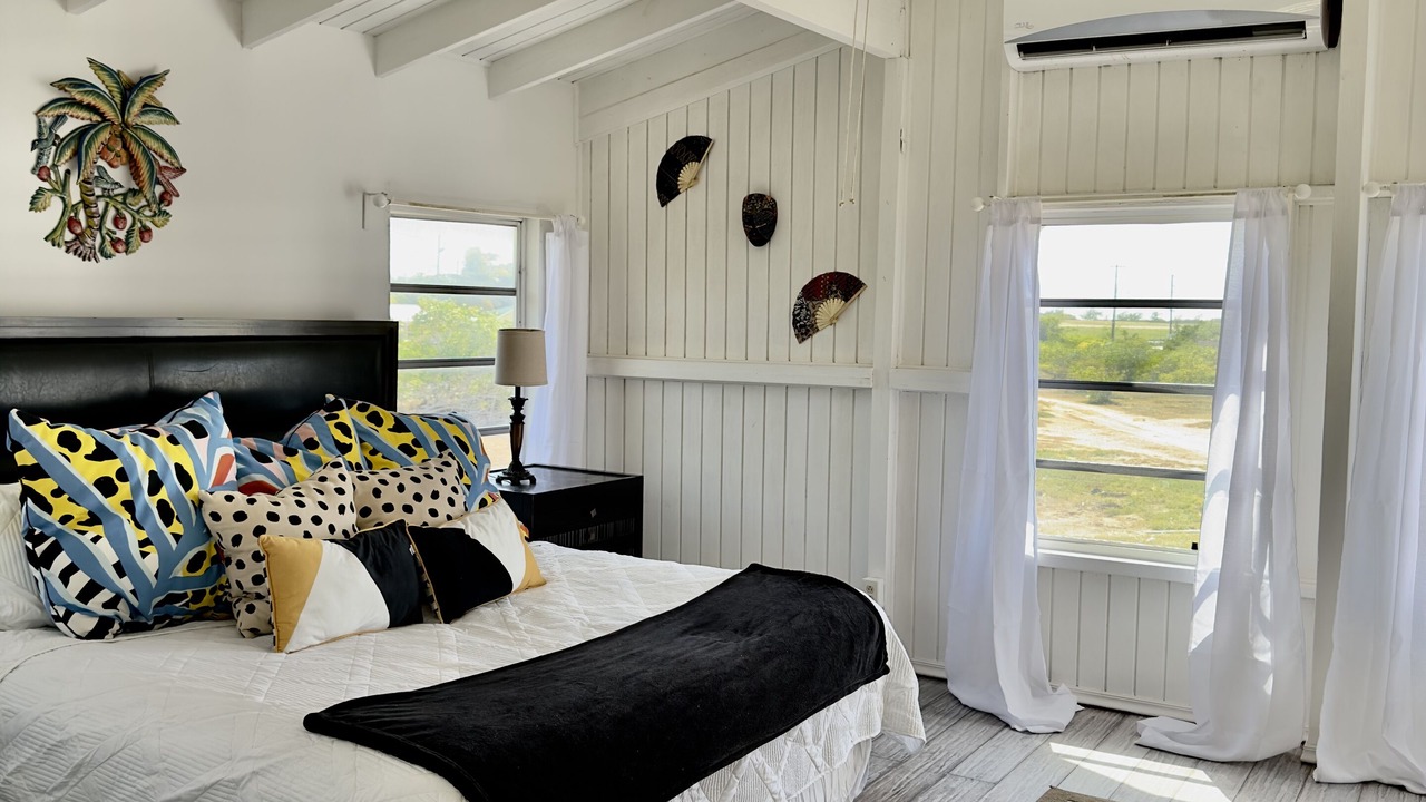 Photo of Bedroom in Cockburn Town