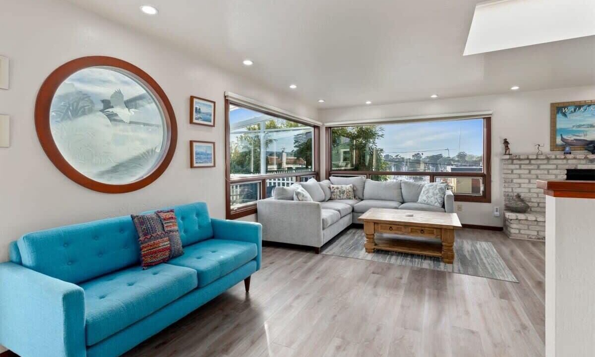 Photo of Livingroom in Eastside Santa Cruz