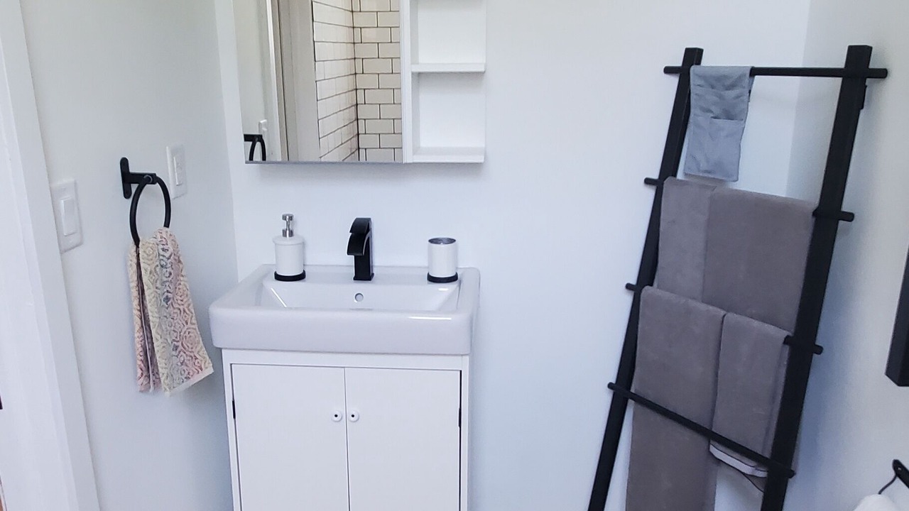 Photo of Bathroom in Cockburn Town