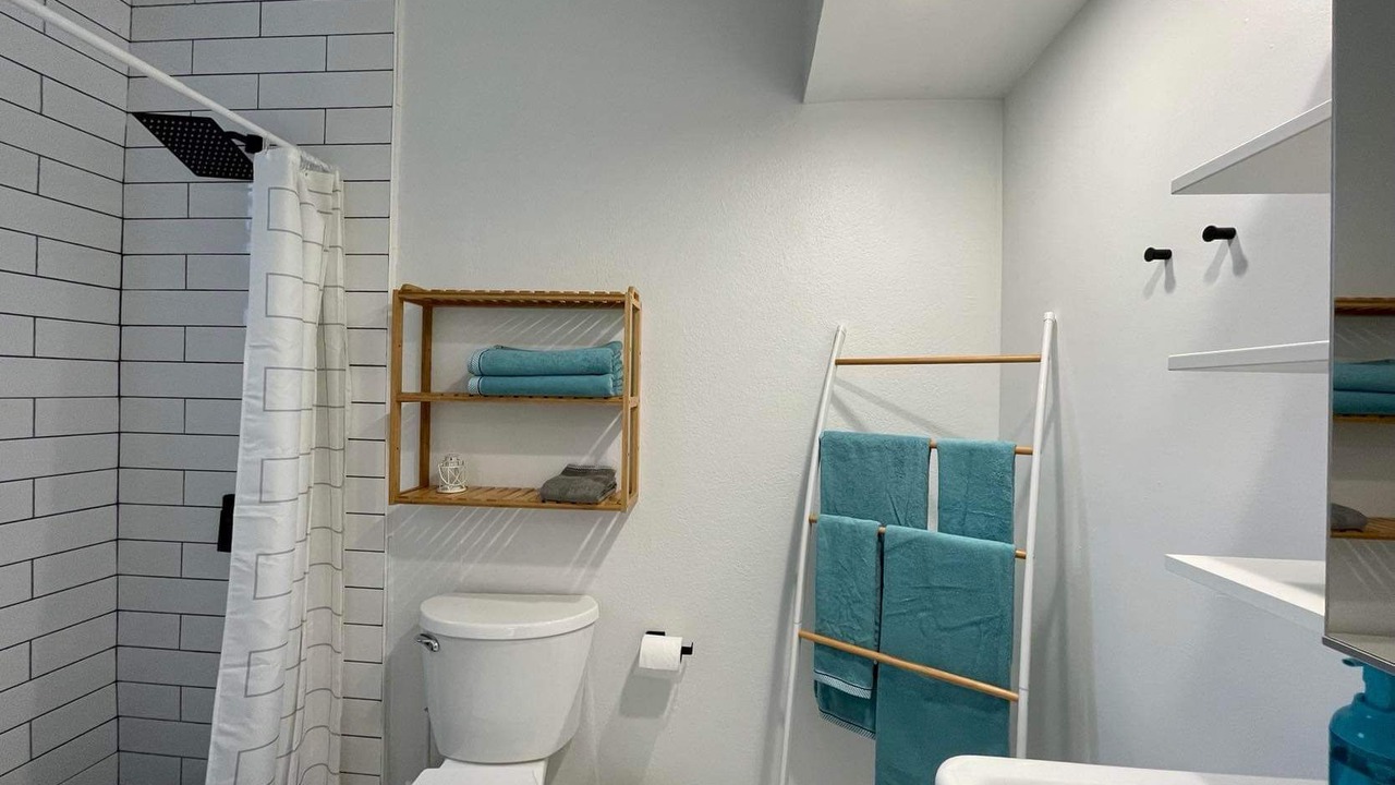 Photo of Bathroom in Cockburn Town