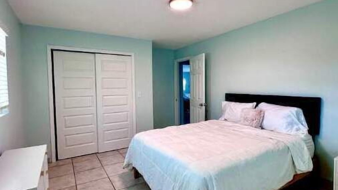 Photo of Bedroom in Discovery Bay