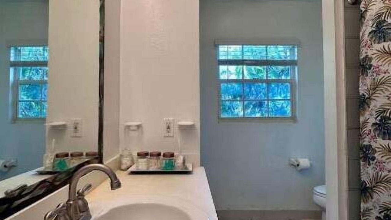 Photo of Bathroom in Discovery Bay
