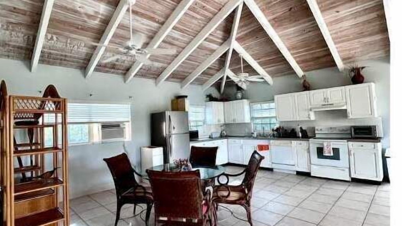 Photo of Kitchen in Discovery Bay