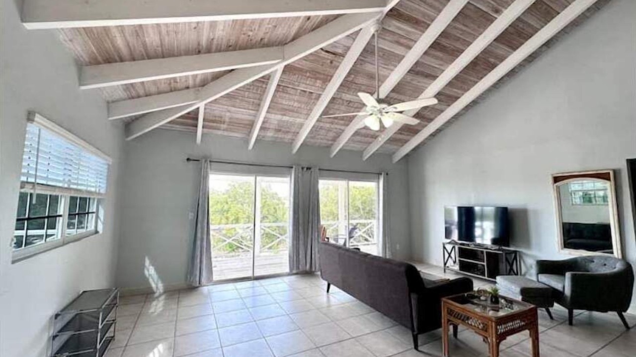Photo of Livingroom in Discovery Bay