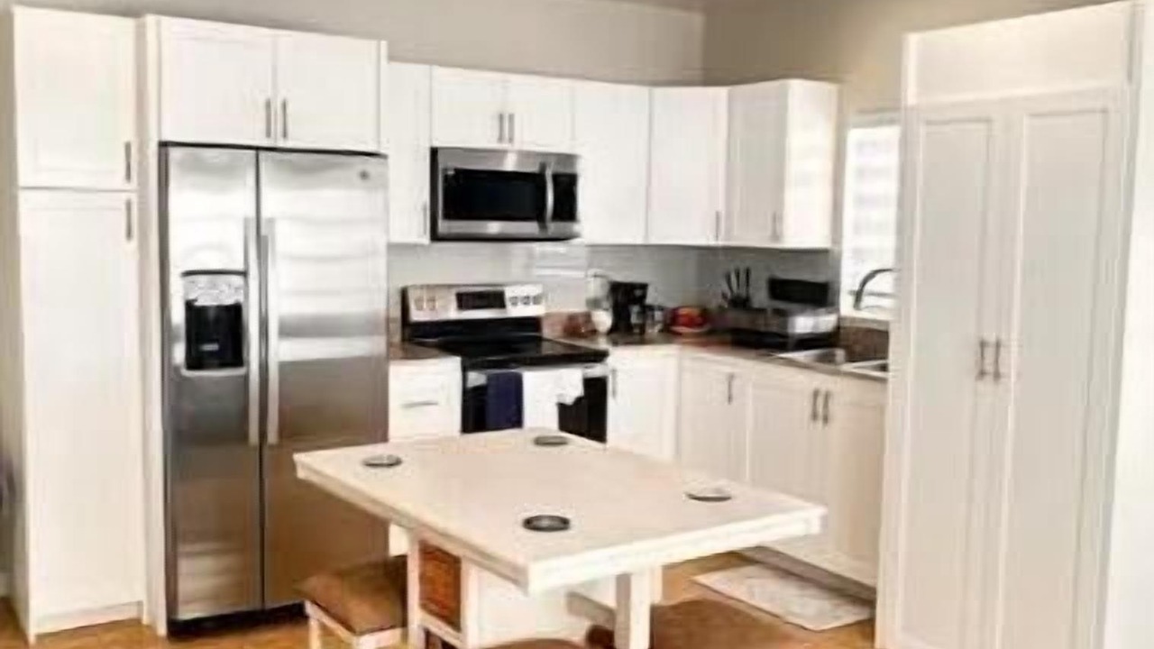 Photo of Kitchen in Long Bay Hills