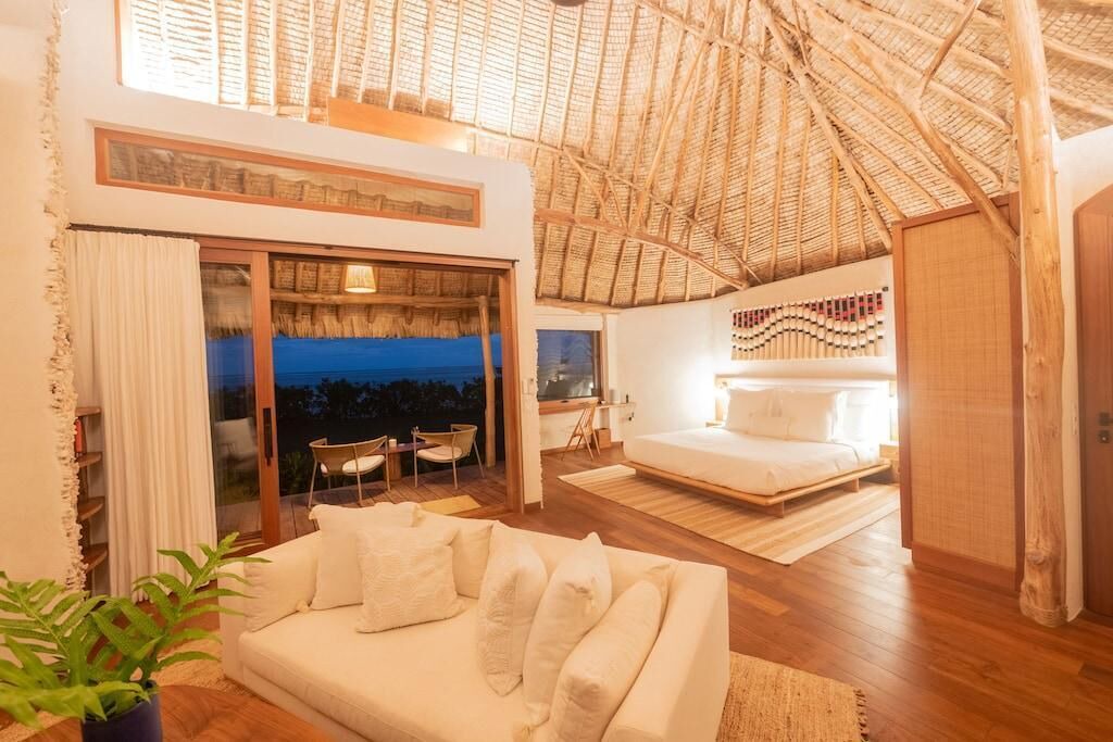 Photo of Livingroom in Teahupoo
