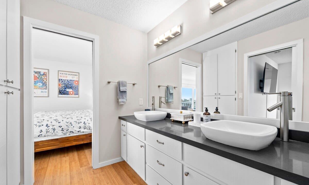Photo of Bathroom in Eastside Santa Cruz