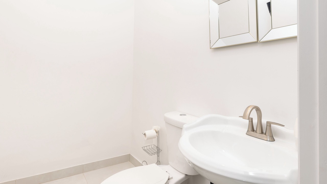 Photo of Bathroom in Discovery Bay