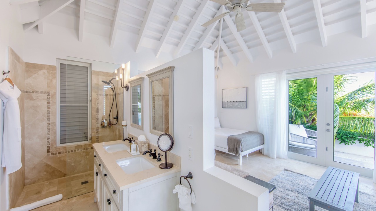 Photo of Bedroom in Long Bay Hills