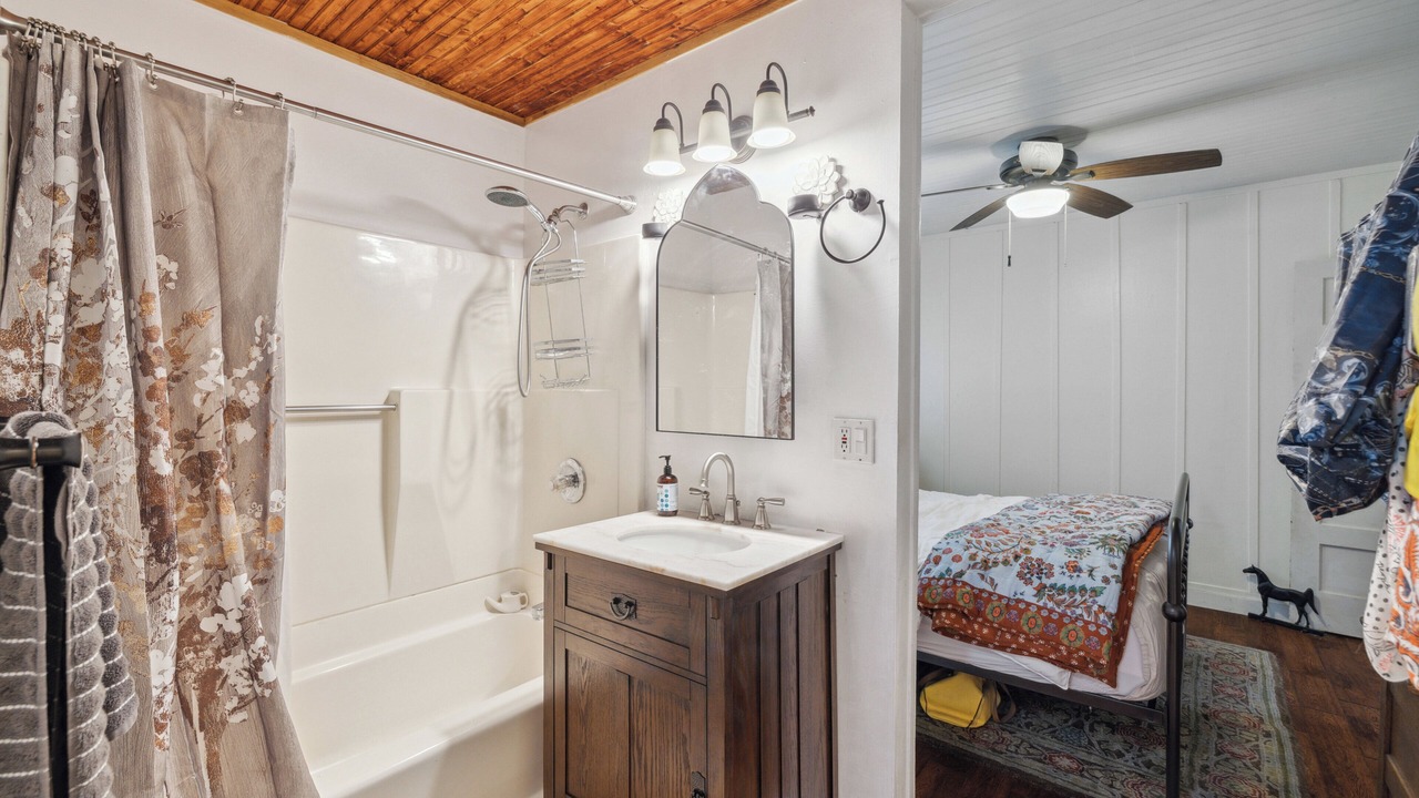 Photo of Bathroom in Brookdale
