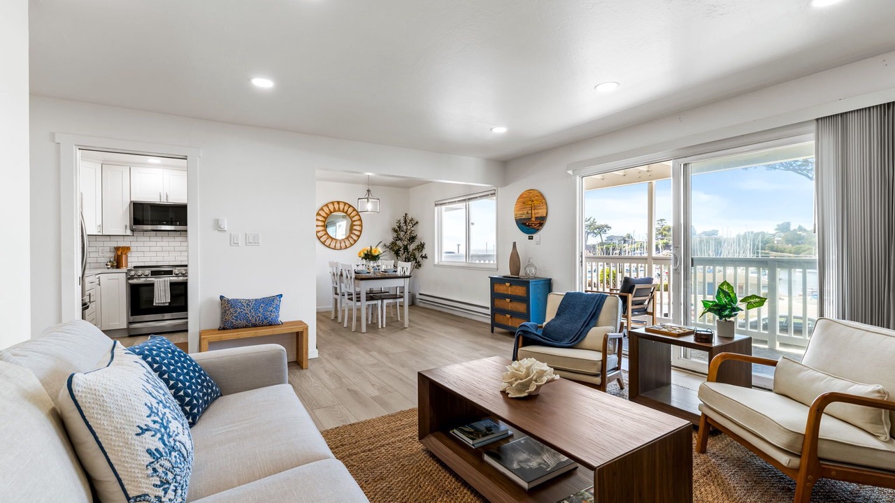 Photo of Livingroom in Eastside Santa Cruz