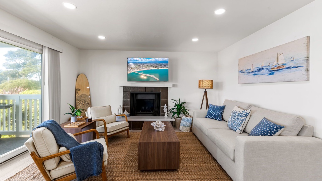 Photo of Livingroom in Eastside Santa Cruz
