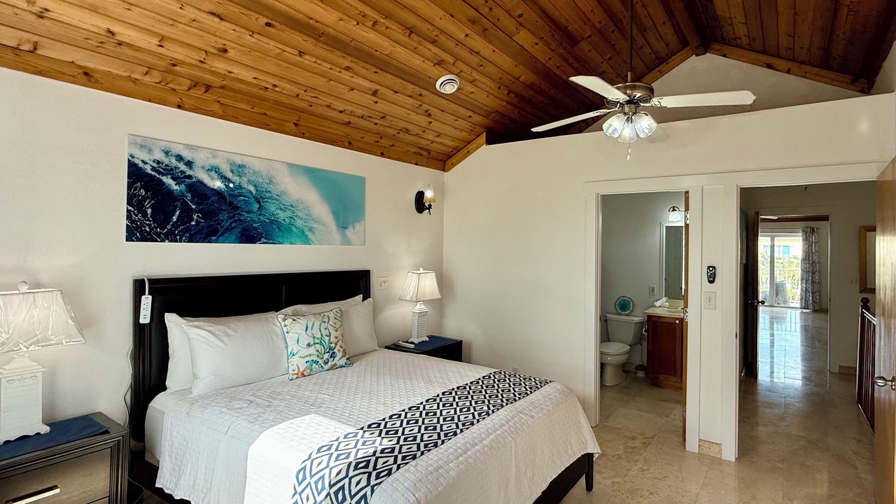 Photo of Bedroom in Grace Bay Hills