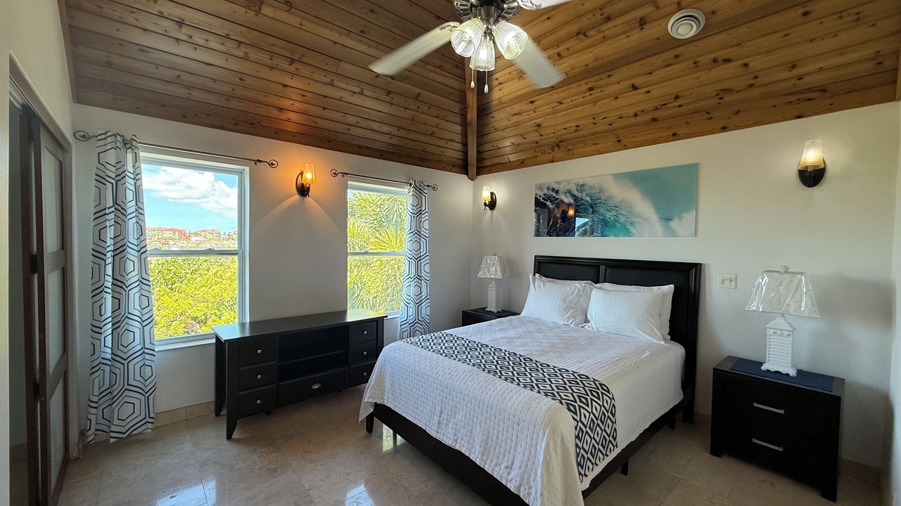 Photo of Others in Grace Bay Hills