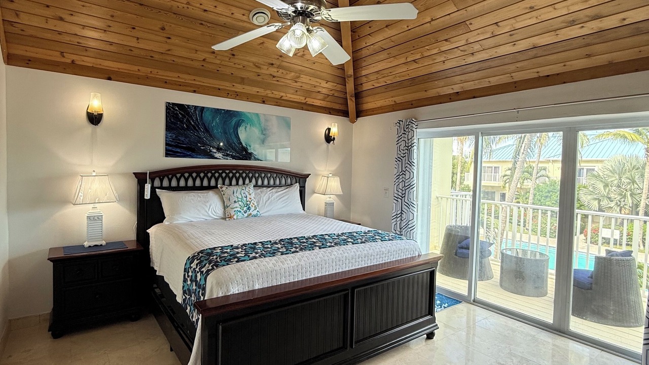 Photo of Bedroom in Grace Bay Hills