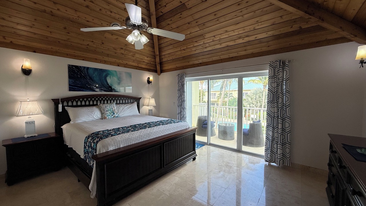 Photo of Bedroom in Grace Bay Hills