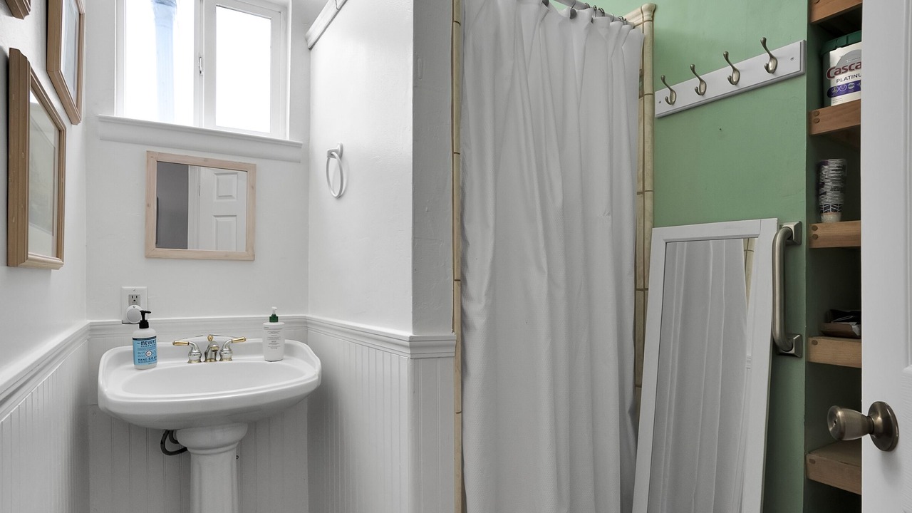 Photo of Bathroom in Eastside Santa Cruz