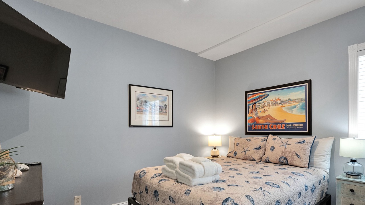 Photo of Bedroom in Eastside Santa Cruz