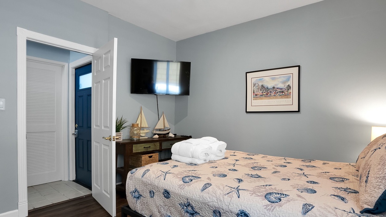 Photo of Bedroom in Eastside Santa Cruz
