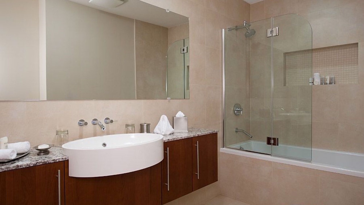 Photo of Bathroom in Leeward Settlement