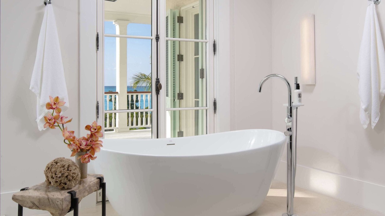 Photo of Bathroom in Leeward Settlement