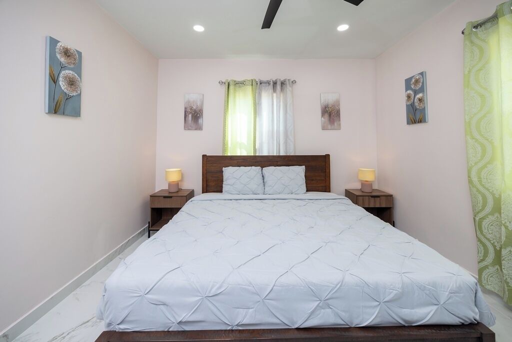 Photo of Bedroom in Venetian Road Settlement