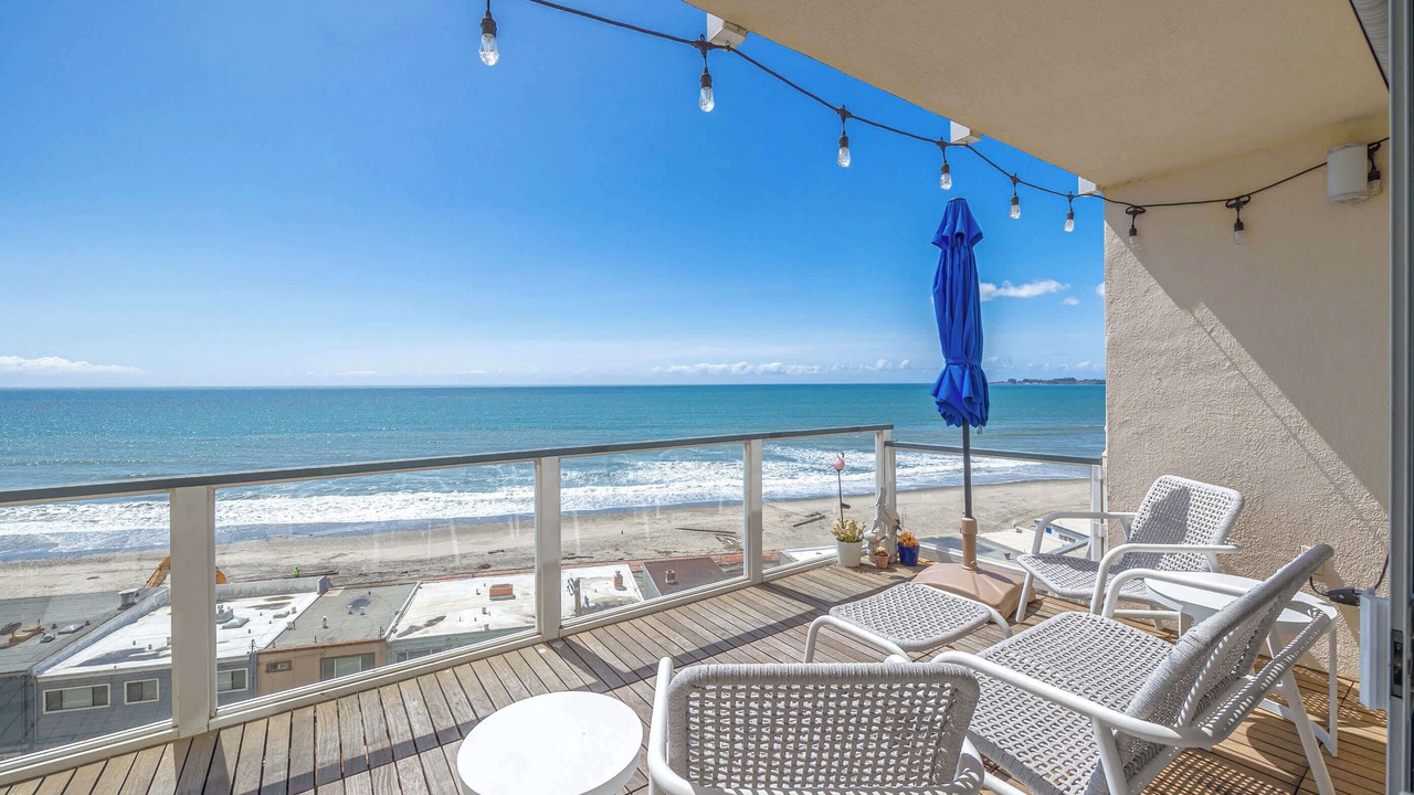 Photo of Patio Balcony in Rio del Mar