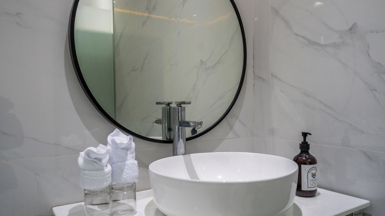 Photo of Bathroom in Sunset Road