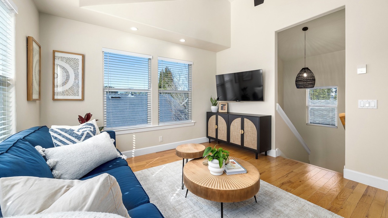 Photo of Livingroom in Eastside Santa Cruz