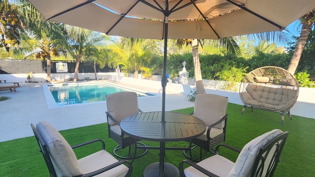 Photo of Outdoor in Leeward Settlement
