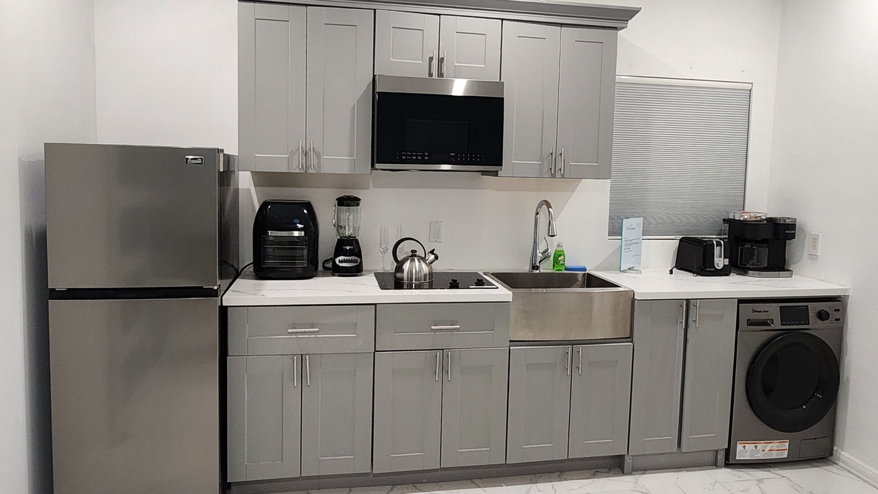 Photo of Kitchen in Leeward Settlement