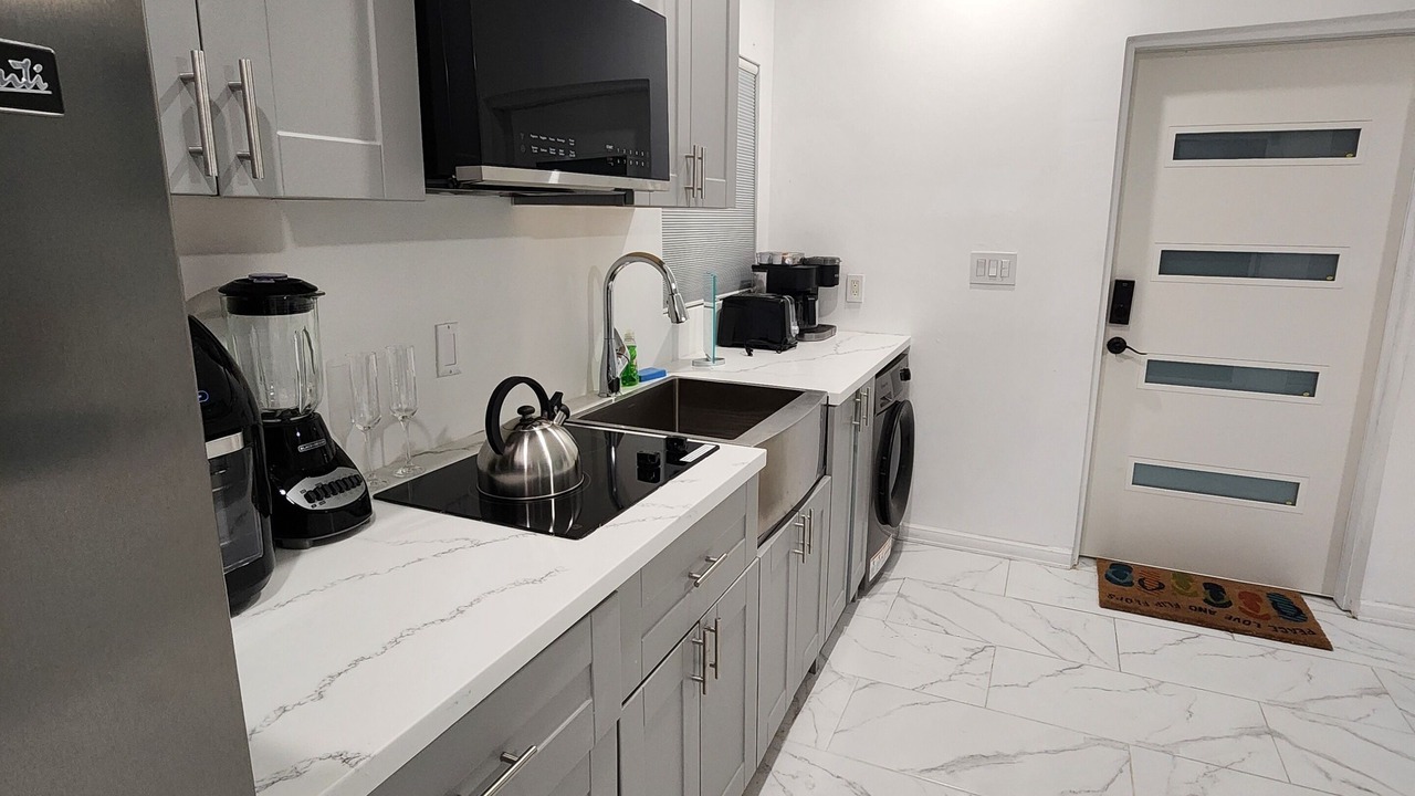 Photo of Kitchen in Leeward Settlement