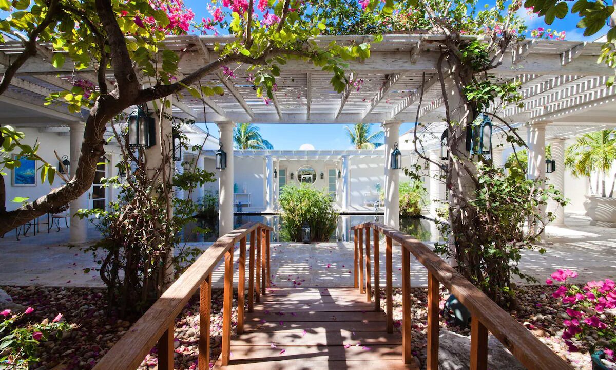 Photo of Outdoor in Grace Bay