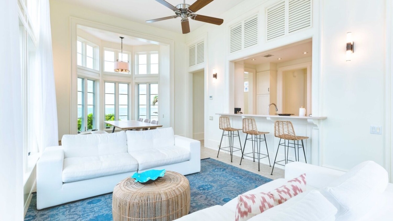 Photo of Livingroom in Big Ambergris Cay