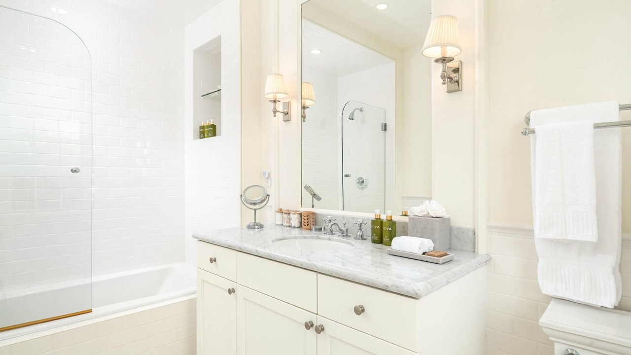 Photo of Bathroom in Big Ambergris Cay