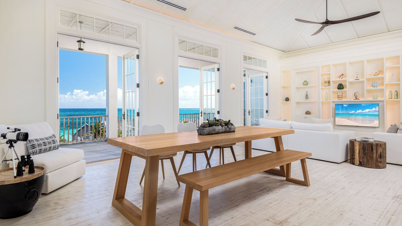 Photo of Others in Big Ambergris Cay