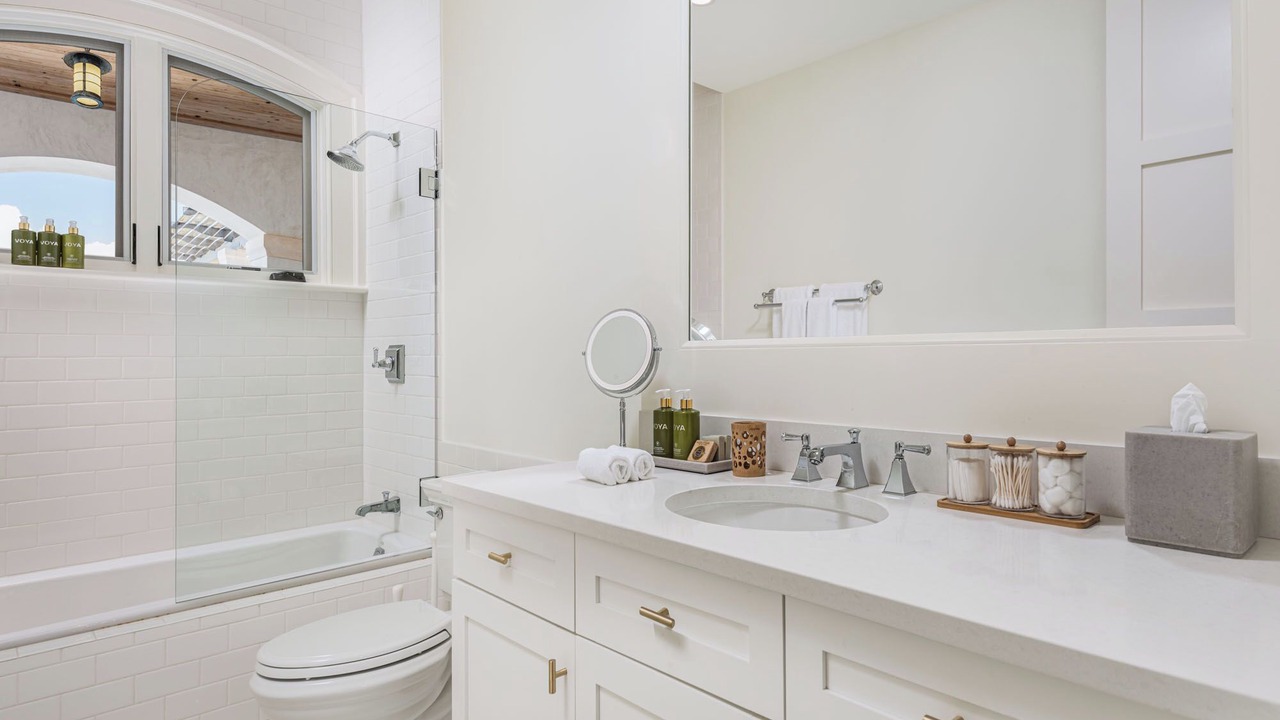 Photo of Bathroom in Big Ambergris Cay