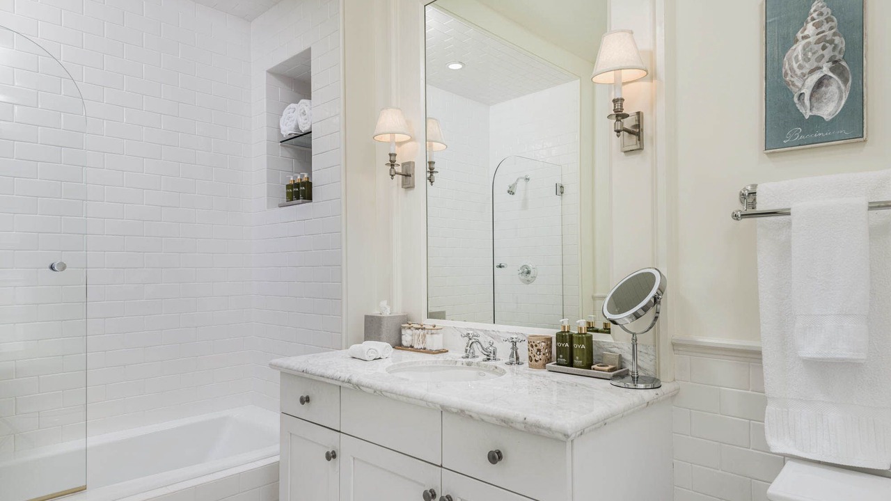 Photo of Bathroom in Big Ambergris Cay