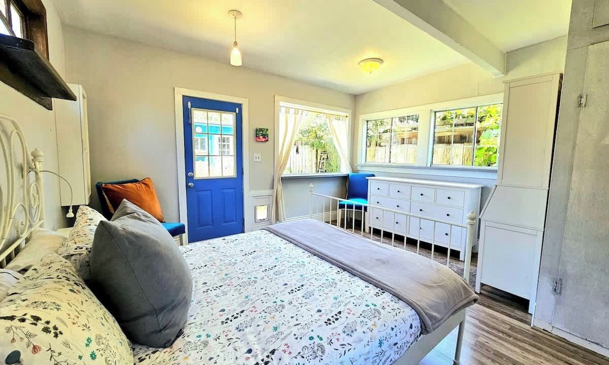 Photo of Bedroom in Westside Santa Cruz