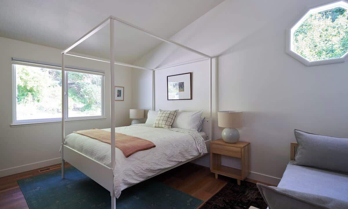 Photo of Bedroom in Aptos Hills-Larkin Valley