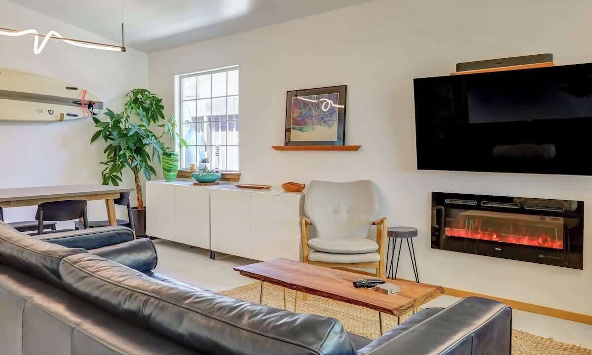 Photo of Livingroom in Westside Santa Cruz