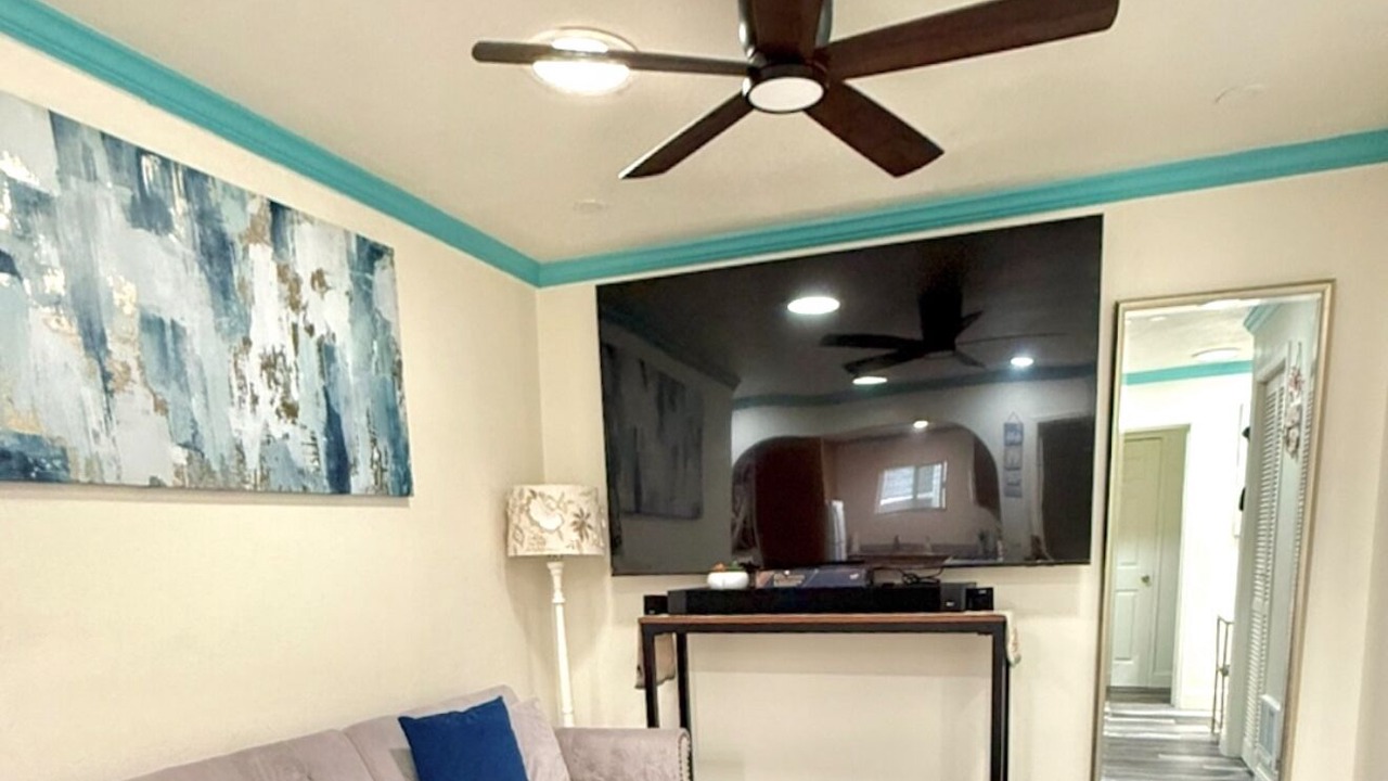 Photo of Livingroom in Eastside Santa Cruz
