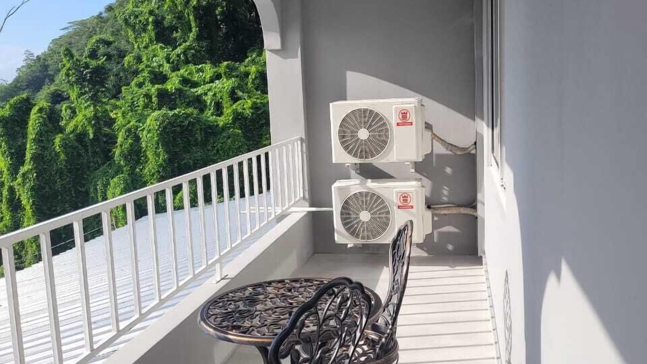 Photo of Patio Balcony in Mare Anglaise