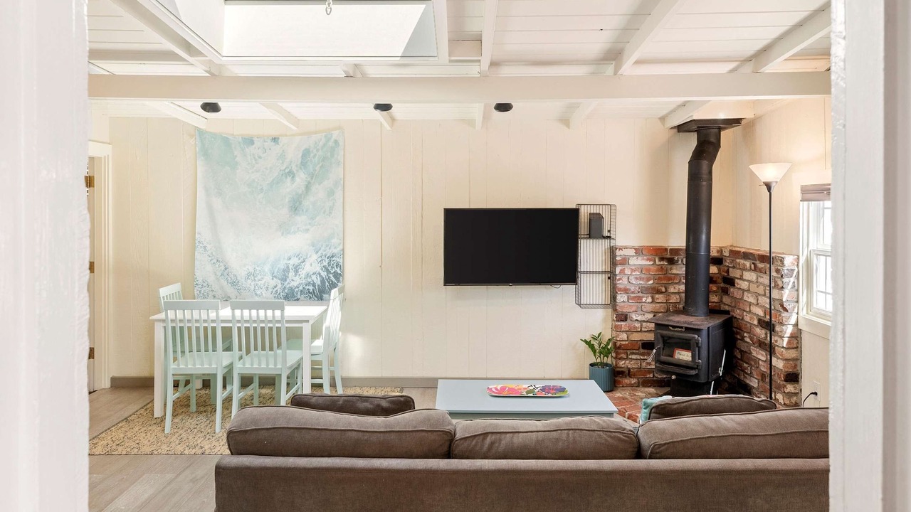 Photo of Bedroom in Opal Cliffs