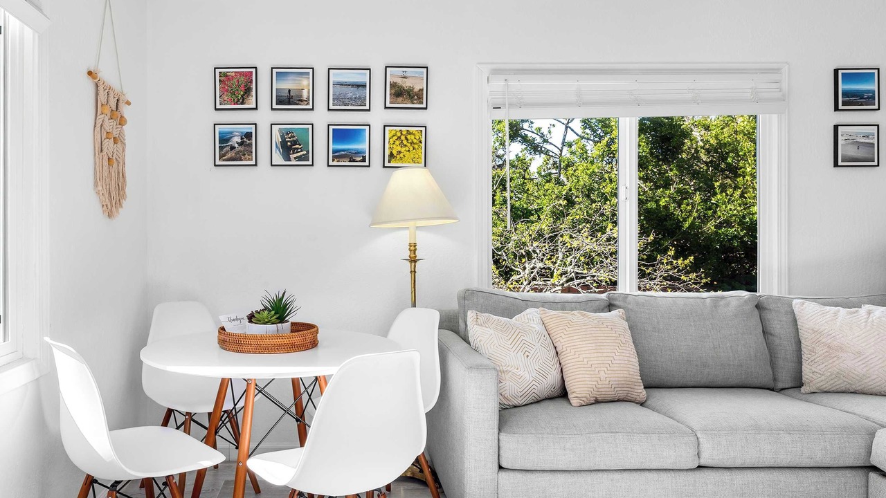 Photo of Livingroom in Eastside Santa Cruz