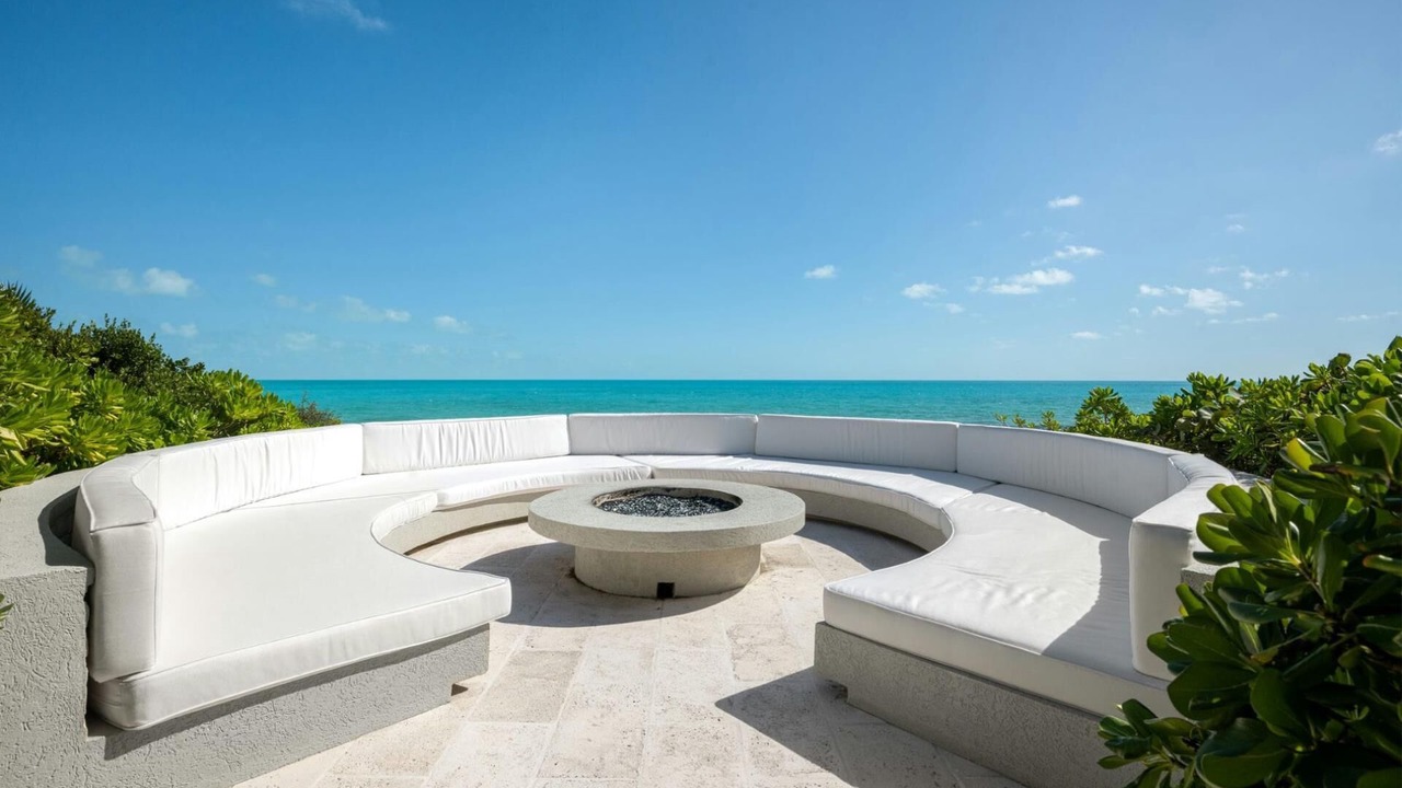 Photo of Patio Balcony in Long Bay Hills