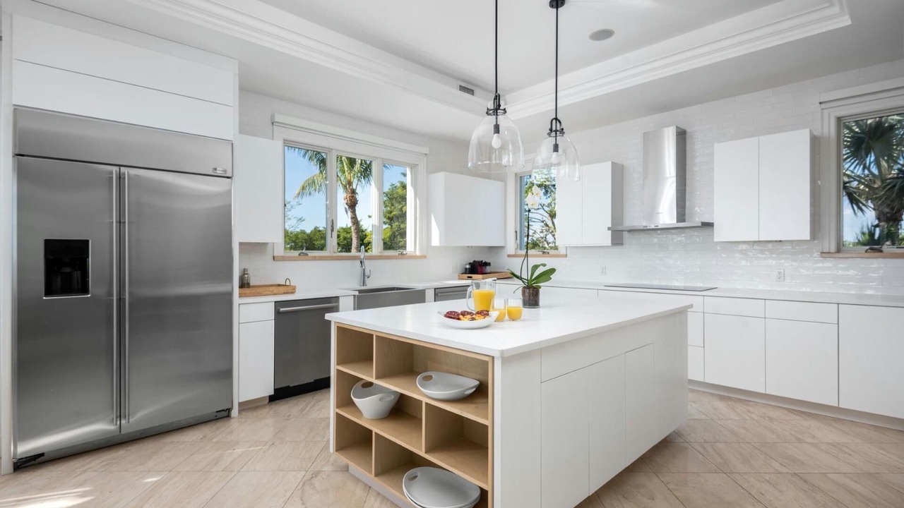 Photo of Kitchen in Long Bay Hills