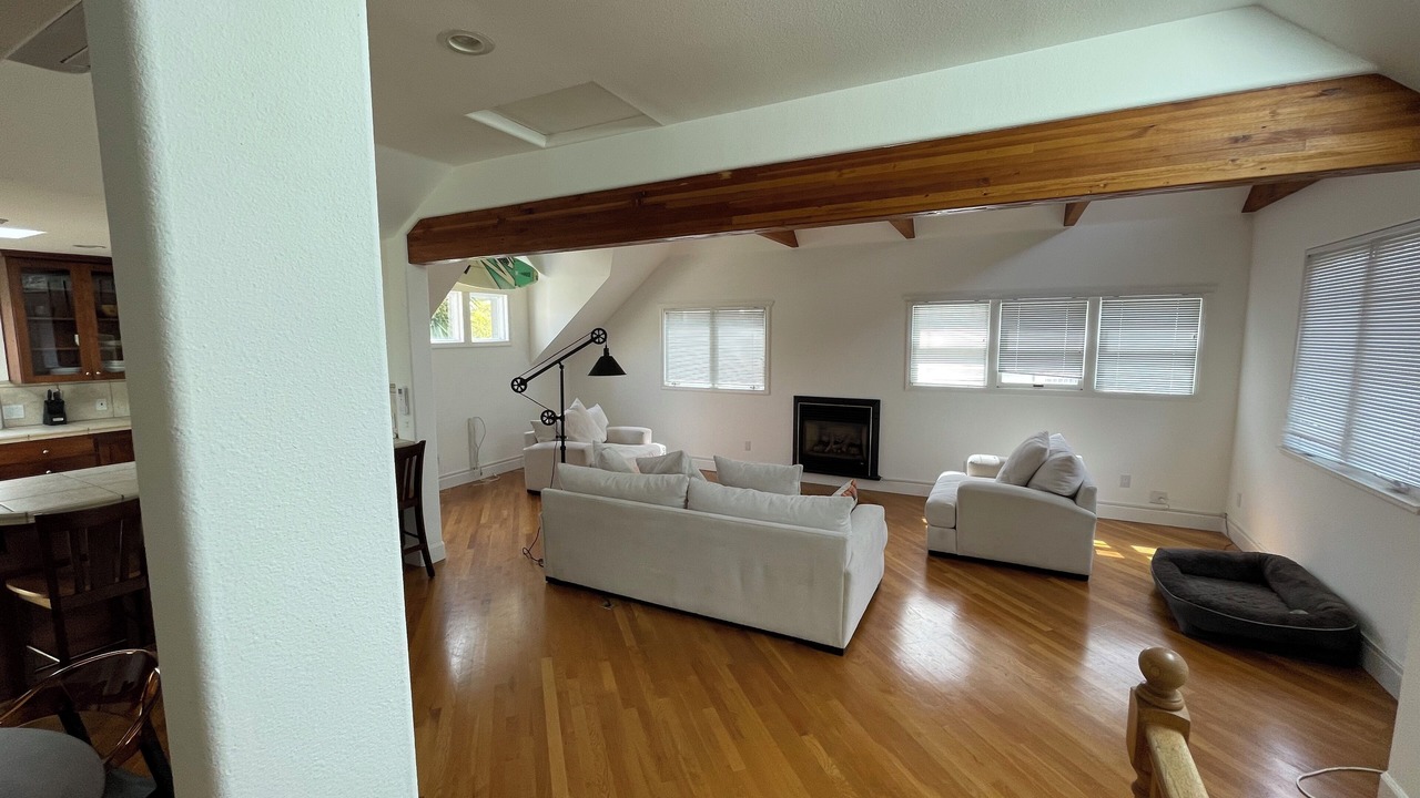 Photo of Livingroom in Seabright