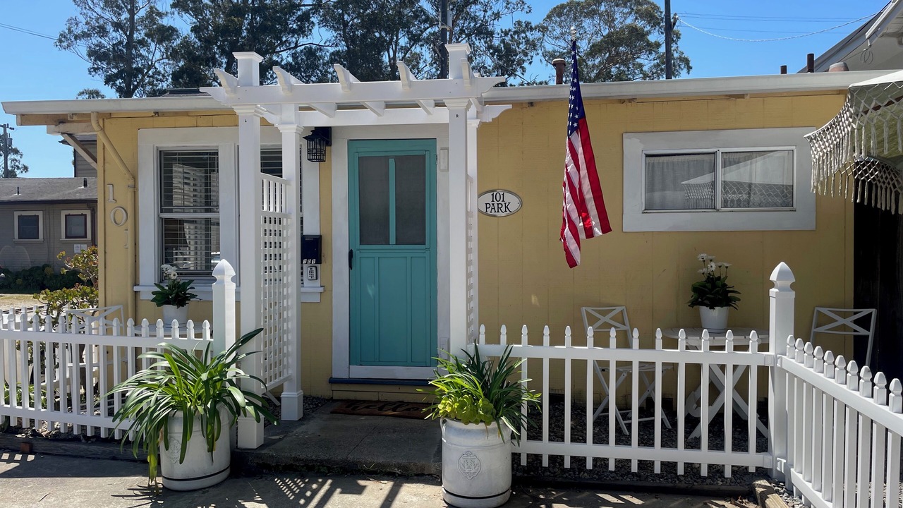 Photo of Patio Balcony in Westside Santa Cruz